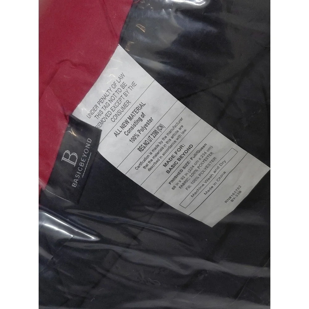 Basic Beyond Full/Queen Reversible Comforter Black Red 88x92 New